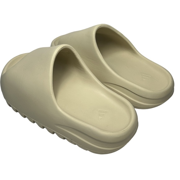 YEEZY x Adidas | Bone Slides Size 4 Sandals Slip On Sandals Shoes - Picture 5 of 14